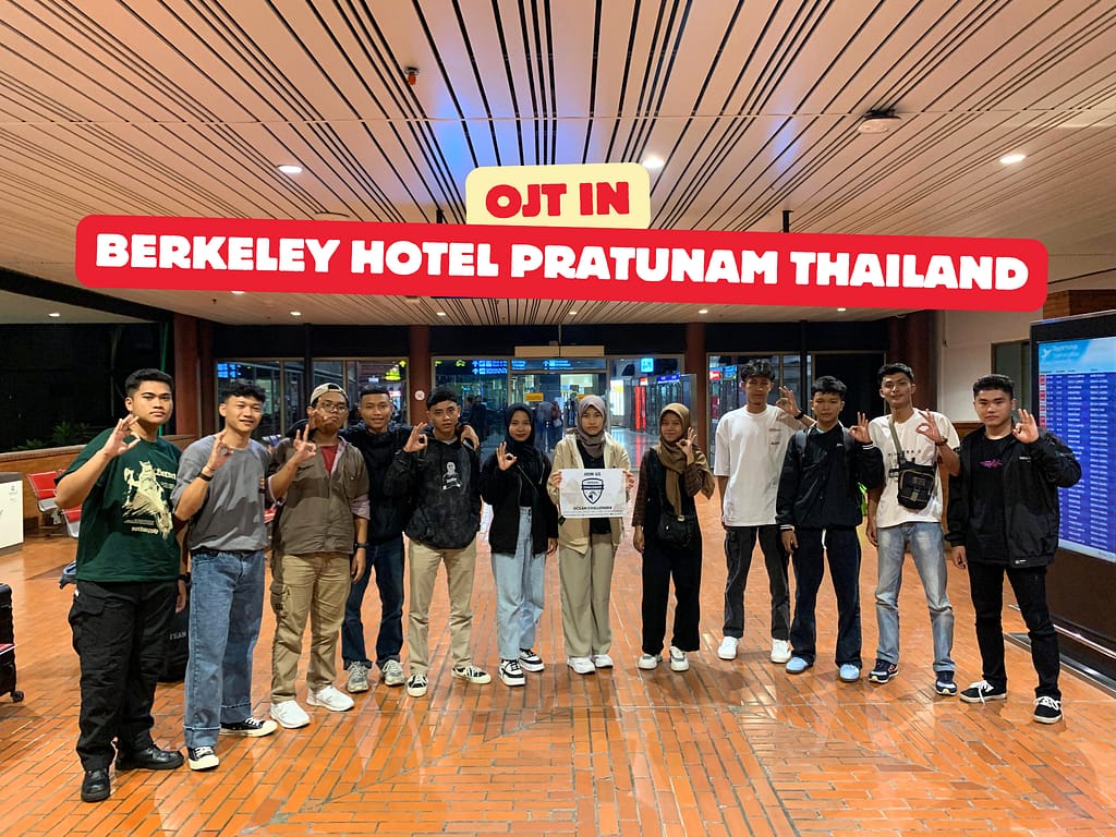 𝐌𝐮𝐡𝐚𝐦𝐦𝐚𝐝 𝐊𝐡𝐚𝐬𝐚𝐧 𝐊𝐡𝐚𝐫𝐢𝐫𝐢 𝐅𝐚𝐤𝐢𝐡 - SMKN 1 Petarukan
|
𝐍𝐚𝐣𝐦𝐮𝐝𝐢𝐧 𝐀𝐧𝐰𝐚𝐫 - SMKN 2 Purbalingga
|
𝐌𝐚𝐮𝐥𝐚𝐧𝐚 𝐃𝐰𝐢 𝐒𝐚𝐩𝐮𝐭𝐫𝐚 - SMKN 1 Kalibagor
|
𝐁𝐚𝐲𝐮 𝐒𝐲𝐚𝐫𝐨𝐟 - SMK Takhasus Al Quran Wonosobo
|
𝐍𝐮𝐫𝐰𝐞𝐝𝐢 - SMK Diponegoro Pekalongan
|
𝐖𝐚𝐡𝐲𝐮 𝐍𝐮𝐫𝐚𝐢𝐧𝐢 - SMKN 1 Petarukan
|
𝐙𝐚𝐡𝐰𝐚 𝐀𝐮𝐥𝐢𝐚 - SMKS PGRI Batang
|
𝐀𝐢𝐧𝐧𝐮𝐫 𝐅𝐚𝐫𝐢𝐝𝐚𝐭𝐮𝐬 𝐒𝐲𝐚𝐫𝐢𝐟𝐚 - SMK Islamiyah Sapugarut
|
𝐆𝐞𝐧𝐭𝐚 𝐀𝐫𝐟𝐢𝐚𝐧 𝐅𝐞𝐝𝐢𝐚 𝐏𝐫𝐚𝐭𝐚𝐦𝐚 - SMKN 1 Wanayasa
|
𝐀𝐡𝐦𝐚𝐝 𝐒𝐲𝐚𝐫𝐢𝐟 𝐑𝐚𝐦𝐚𝐝𝐡𝐚𝐧𝐢 - SMK Bina Karya 1 Karanganyar
|
𝐀𝐫𝐢𝐚 𝐏𝐫𝐚𝐭𝐚𝐦𝐚 𝐈𝐦𝐚𝐦𝐢 - SMK Muhammadiyah 1 Wonosobo
|
𝐖𝐨𝐫𝐨 𝐒𝐞𝐭𝐢𝐚 𝐌𝐮𝐥𝐲𝐨 - SMKN 1 Susukan