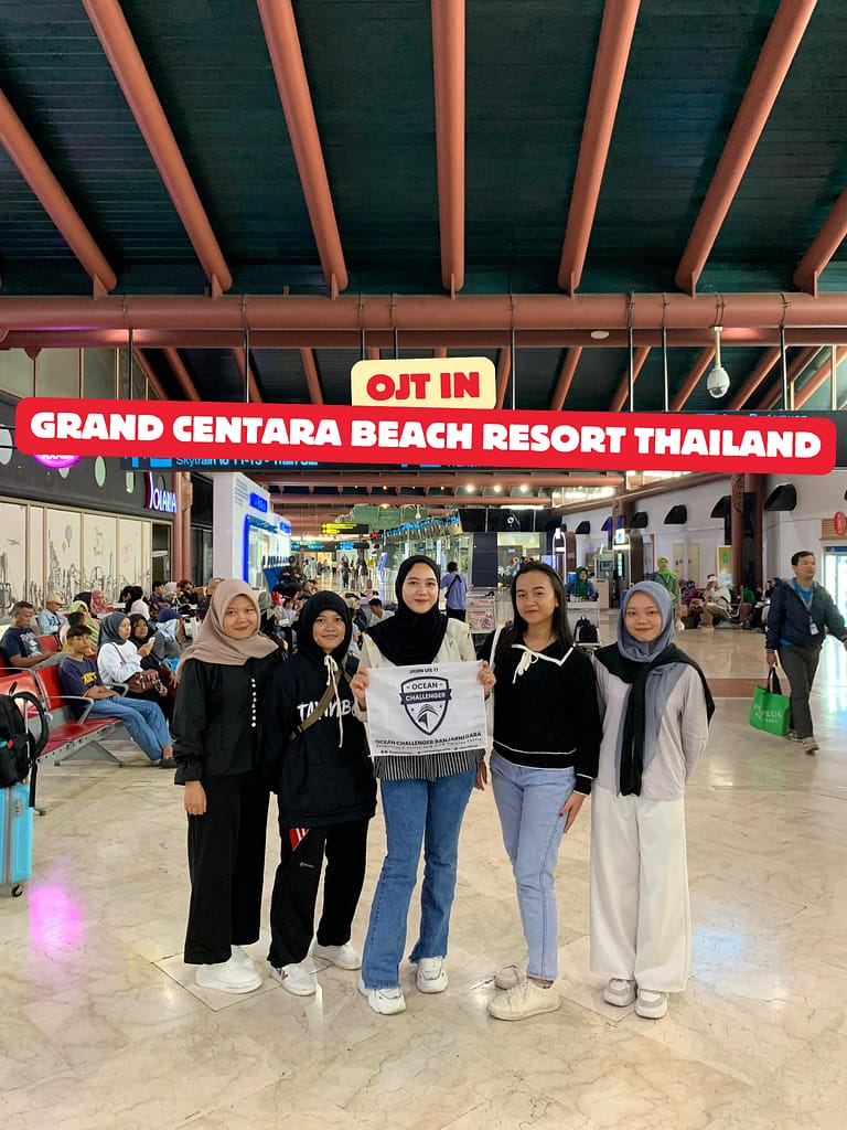 𝐒𝐨𝐟𝐢 𝐈𝐧𝐝𝐫𝐢𝐲𝐚𝐧𝐭𝐢 - SMKN 1 Punggelan | 𝐒𝐞𝐥𝐯𝐲 𝐒𝐫𝐢 𝐖𝐮𝐥𝐚𝐧𝐝𝐚𝐫𝐢 - SMK Wira Bahari Pekalongan | 𝐑𝐢𝐫𝐢𝐧 𝐀𝐮𝐥𝐢𝐚 - SMK HKTI 2 Purwareja Klampok | 𝐒𝐢𝐭𝐢 𝐌𝐞𝐲𝐥𝐢𝐧𝐝𝐚 𝐄𝐤𝐚 𝐏𝐮𝐭𝐫𝐢 - SMKN 1 Kendal | 𝐀𝐲𝐮 𝐊𝐮𝐫𝐧𝐢𝐚 𝐇𝐚𝐩𝐬𝐚𝐫𝐢 - SMKN 1 Wonosobo